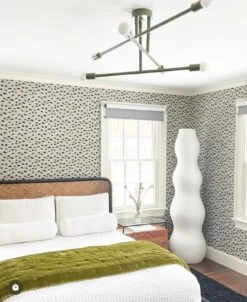 Color Commander Chandelier 29" 23 Color Commander Chandelier 29" -Cozy Light World 20240131 210929000 iOS