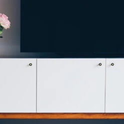 Head Knob 15 Head Knob -Cozy Light World head knob hardware black brass cabinet hardware dutton brown photo by blocks unsplash 1