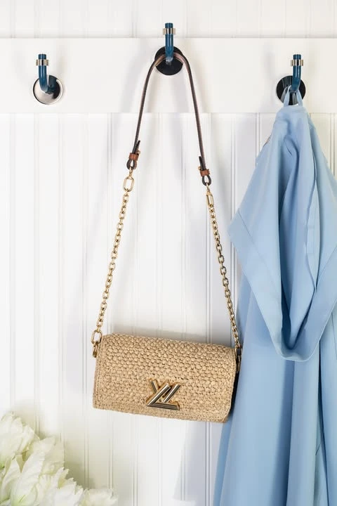 Color Snug Hook 2 Color Snug Hook - Image 2